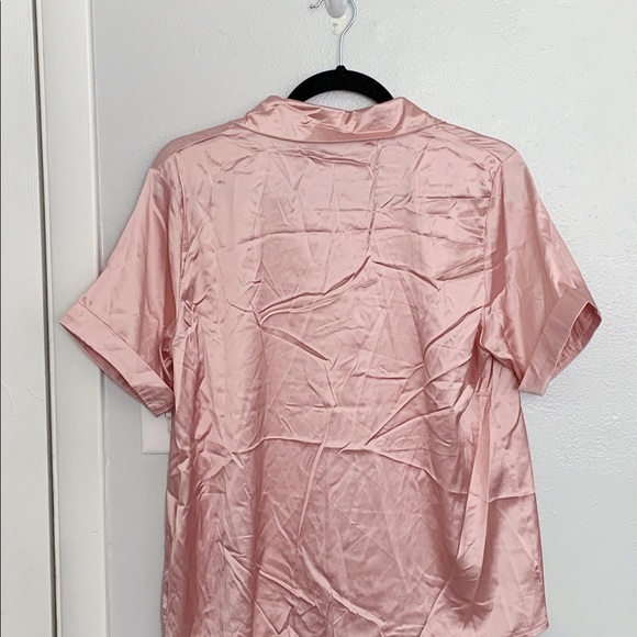 Pink Shein silk top - Picture 2 of 2